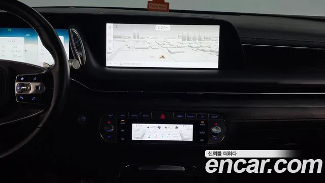 Genesis G90 Бензин 3.5 турбо AWD — Фото автомобиля 14