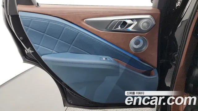 BMW XM — Фото автомобиля 20