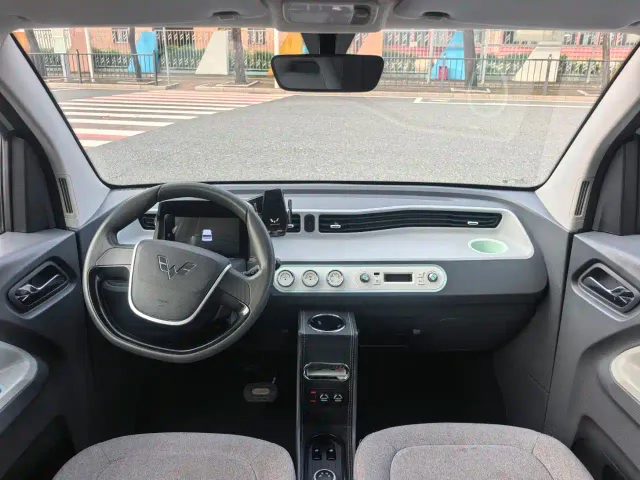 Wuling Motors Hongguang MINIEV 2022 Macaron Premium LFP — Фото автомобиля 5