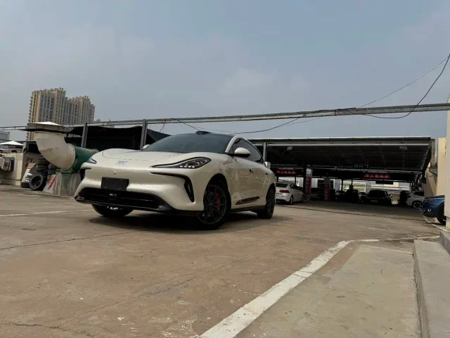 Фотография автомобиля — IM Motors LS6