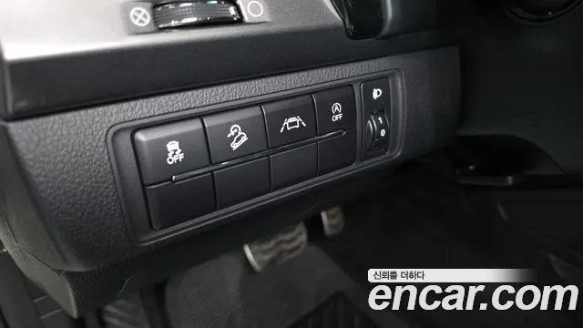 KG_Mobility_Ssangyong Rexton Новый Rexton Sport Дизель 2.2 4WD — Фото автомобиля 27