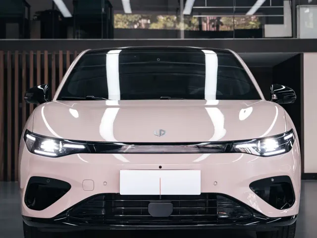 Leapmotor Lafa 5 — Фото автомобиля 2