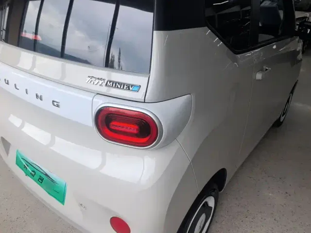 Wuling Hongguang Mini EV — Фото автомобиля 7