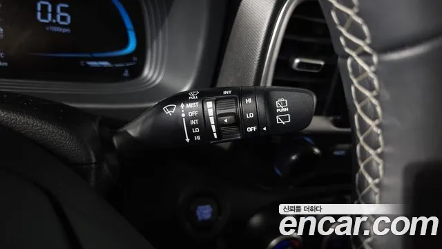 Hyundai Venue Venue 1.6 Premium — Фото автомобиля 20