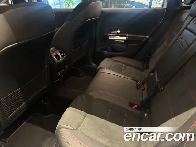 Mercedes-Benz GLA-Class — Фото автомобиля 11