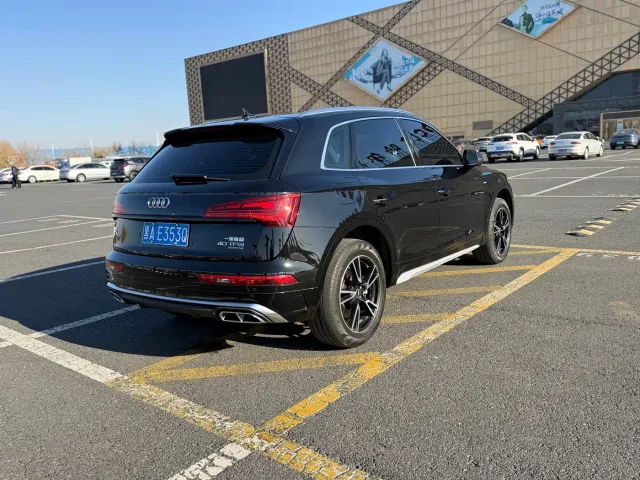 Audi Q5L — Фото автомобиля 4