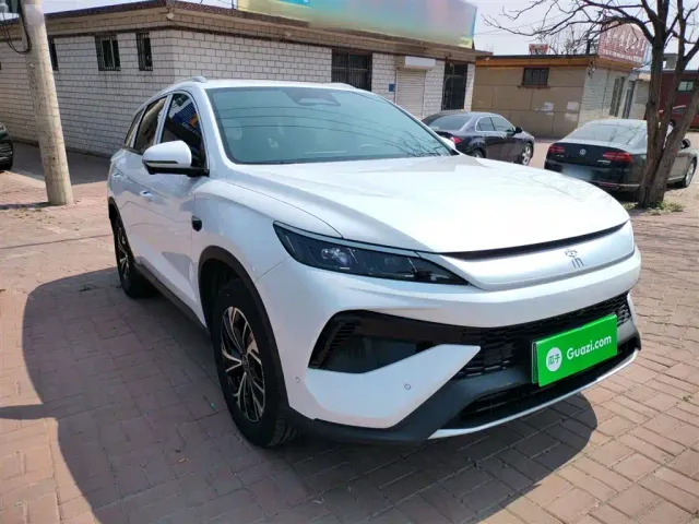 BYD Song Pro — Фото автомобиля 3