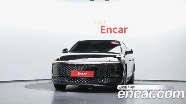 Hyundai Grandeur Grandeur (GN7) 3.5 Бензин 4WD — Фото автомобиля 3