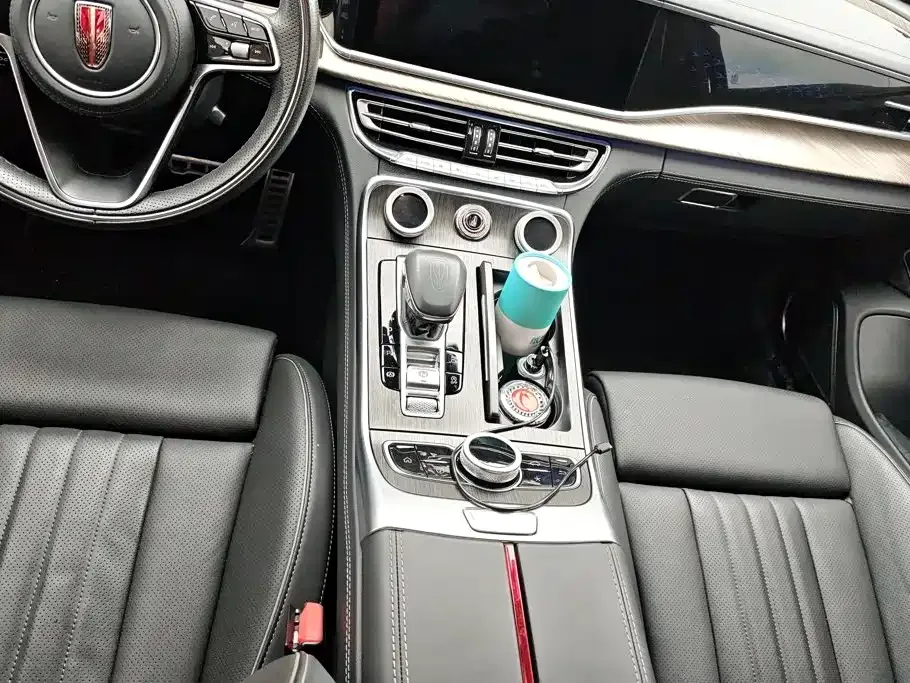 Hongqi Hongqi H9 2023 2.0T Smart Connectivity Flagship Edition — Фото автомобиля 16