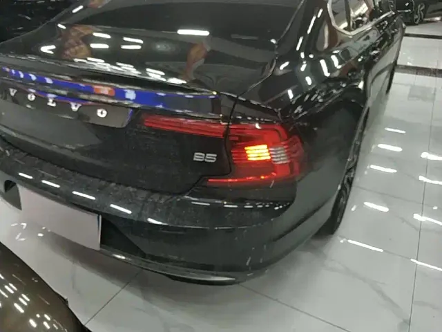 Volvo S90 — Фото автомобиля 7