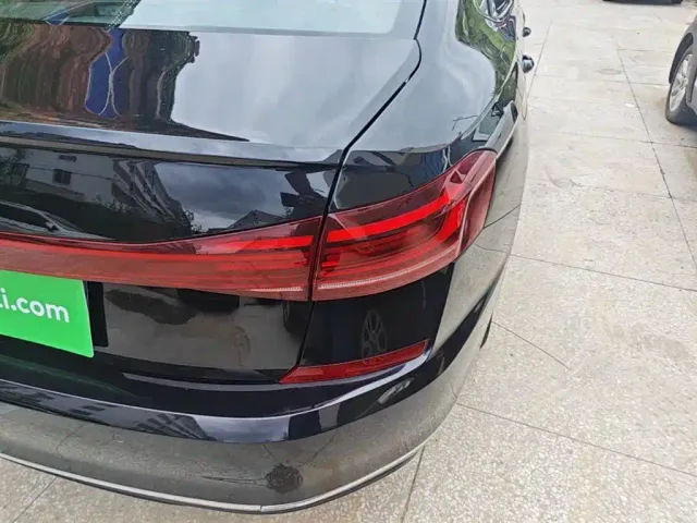 Volkswagen Passat — Фото автомобиля 7