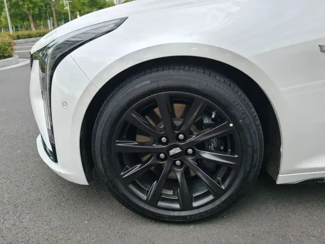 Cadillac CT5 — Фото автомобиля 5