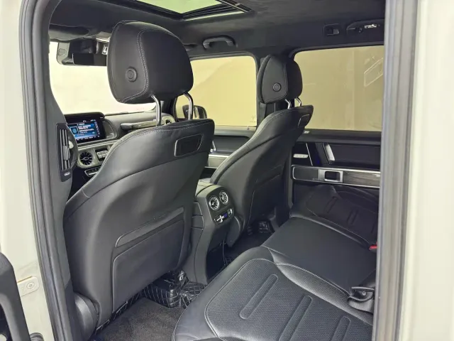 Mercedes-Benz G-Class — Фото автомобиля 21