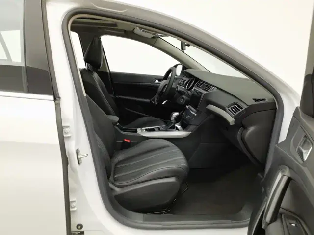 Peugeot 408 — Фото автомобиля 23