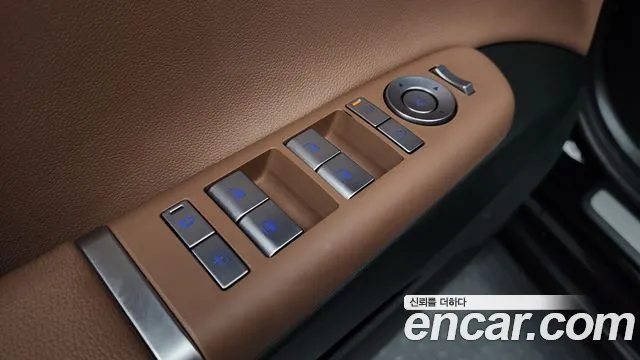 Hyundai Grandeur GN7 — Фото автомобиля 29