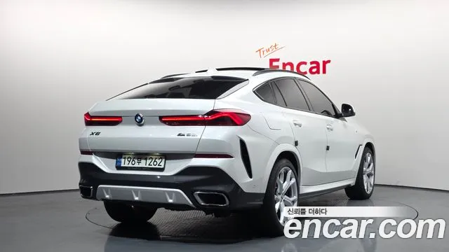 BMW X6 — Фото автомобиля 2