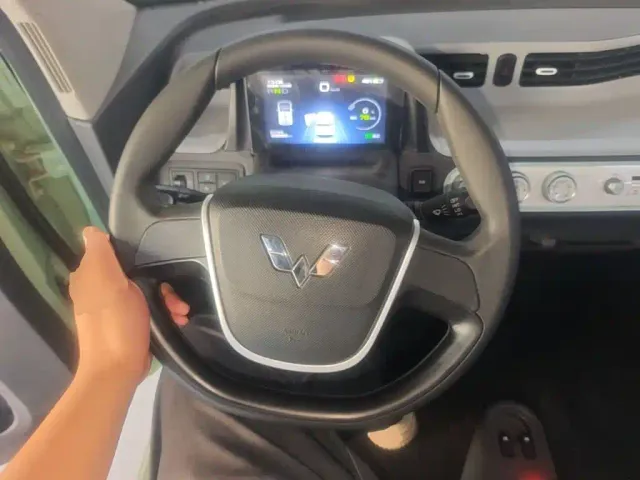 Wuling Hongguang Mini EV — Фото автомобиля 10