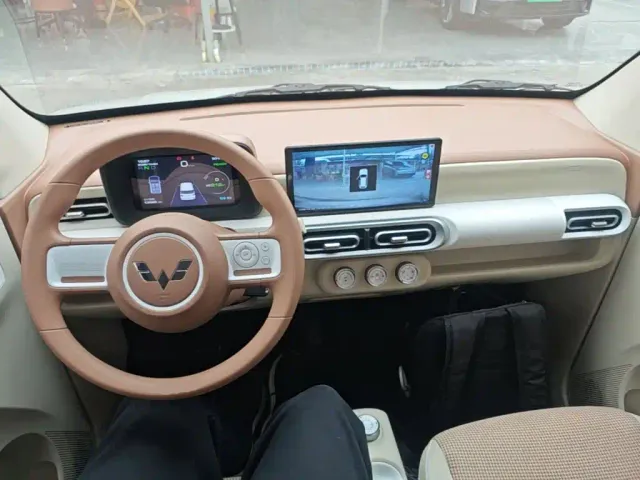 Wuling Hongguang Mini EV — Фото автомобиля 9