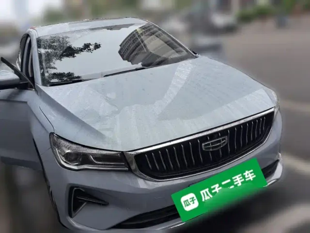 Geely Emgrand — Фото автомобиля 23