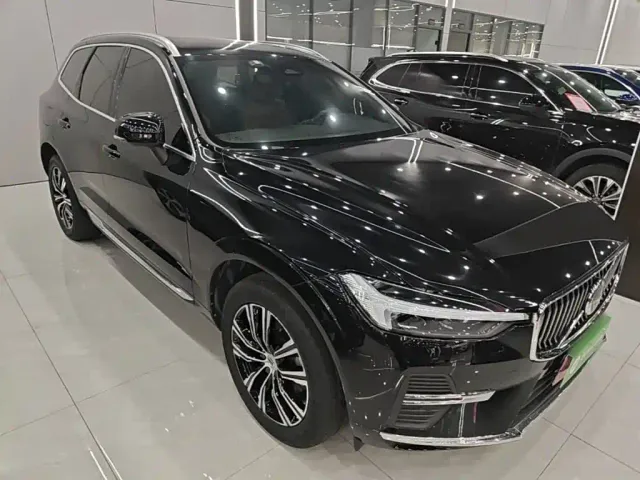 Volvo XC60 — Фото автомобиля 21
