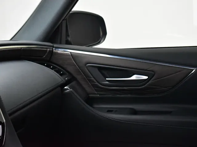 Toyota Vellfire — Фото автомобиля 11