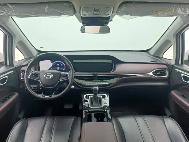 GAC Trumpchi M6 — Фото автомобиля 4