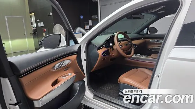 Genesis GV70 — Фото автомобиля 15