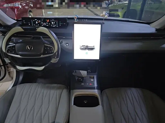 Changan Lamore — Фото автомобиля 2