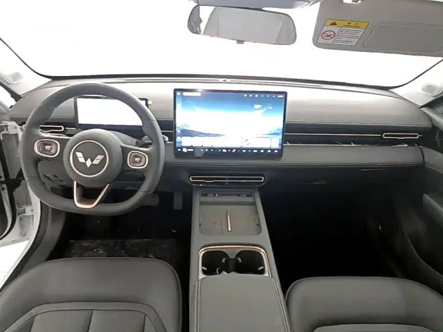 Wuling Starlight — Фото автомобиля 5