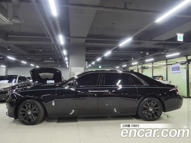 Rolls-Royce Ghost 2nd Gen — Фото автомобиля 2