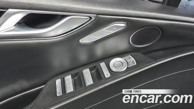 Genesis G80 Бензин 3.5 турбо AWD — Фото автомобиля 24