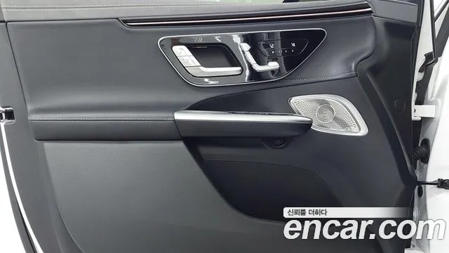 Mercedes-Benz EQE — Фото автомобиля 15