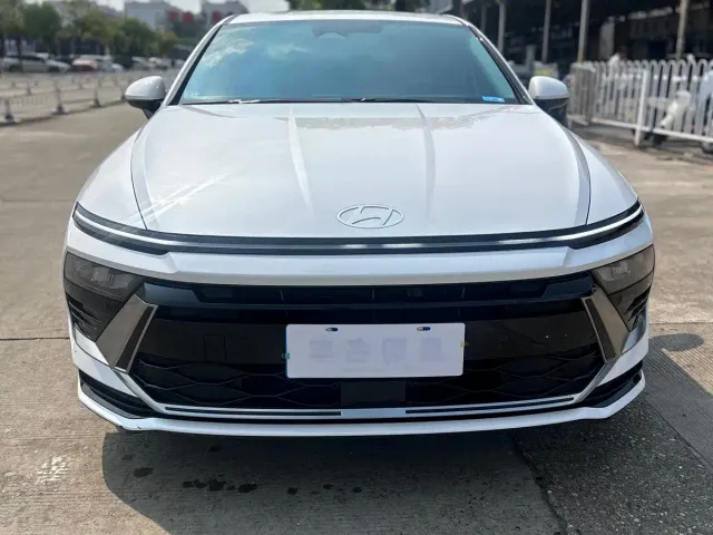 Фотография автомобиля — Hyundai Sonata