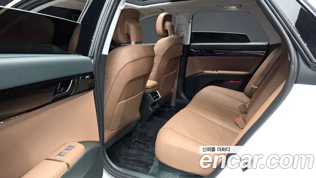 Hyundai Grandeur GN7 — Фото автомобиля 11