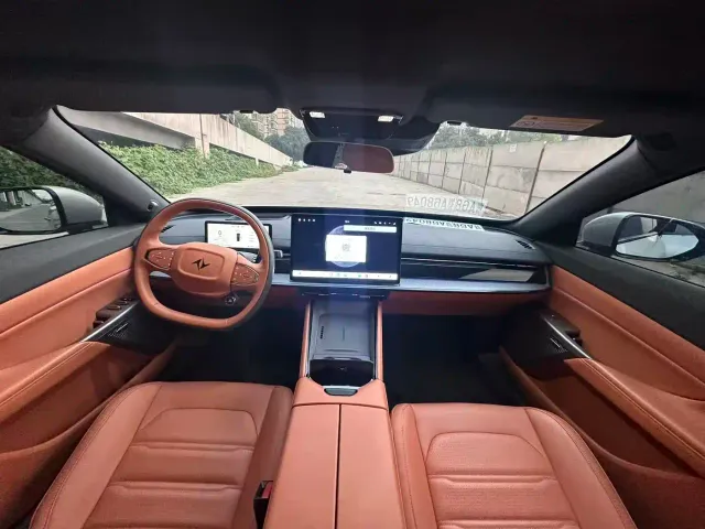 Dongfeng eπ 007 — Фото автомобиля 7