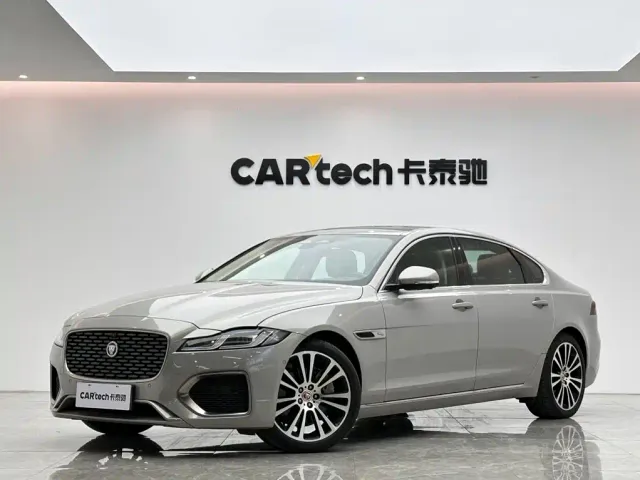 Фотография автомобиля — Jaguar XFL