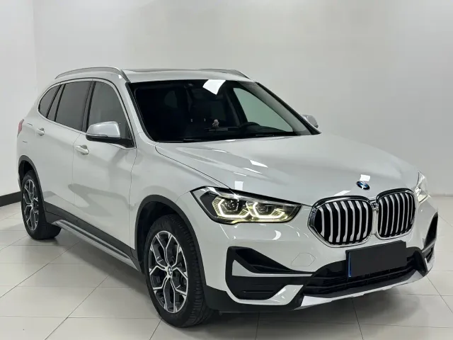 BMW X1 — Фото автомобиля 3