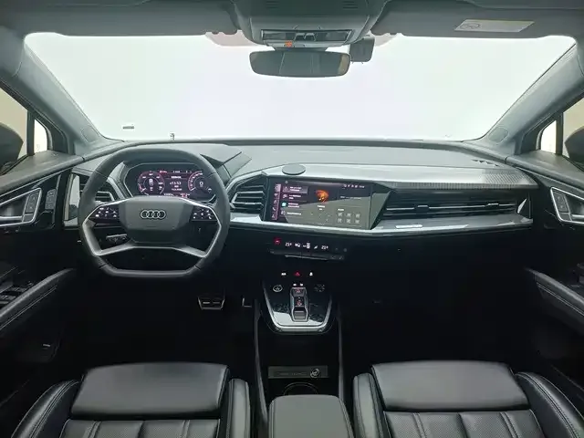 Audi Q4 e-tron — Фото автомобиля 5