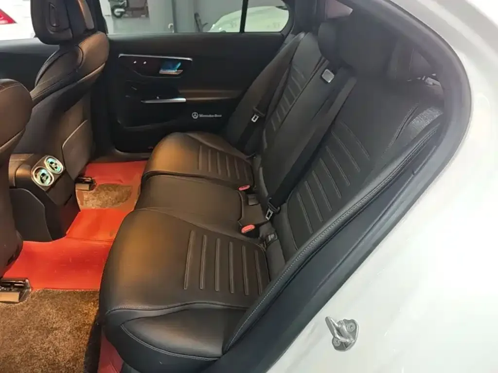 Mercedes-Benz Mercedes-Benz C-Class 2022 C 200 L Sport Version — Фото автомобиля 16