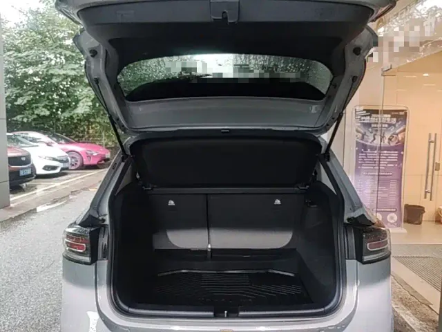 Volkswagen Tharu — Фото автомобиля 18