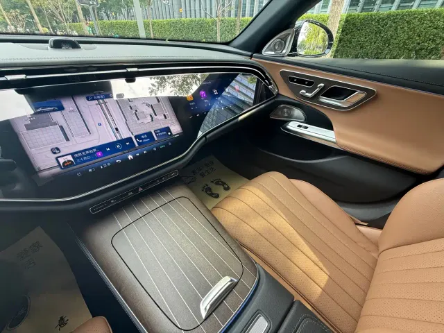Mercedes-Benz E-Class — Фото автомобиля 9