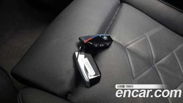 BMW i5 G60 — Фото автомобиля 21