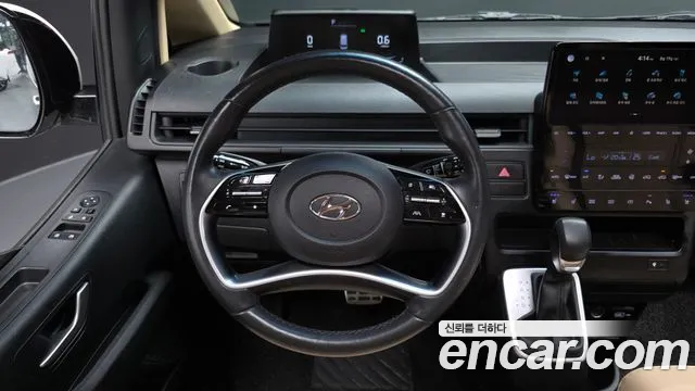 Hyundai Staria Staria L3.5 Tourer 11 мест — Фото автомобиля 12
