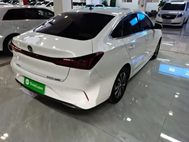 Changan Eado — Фото автомобиля 6