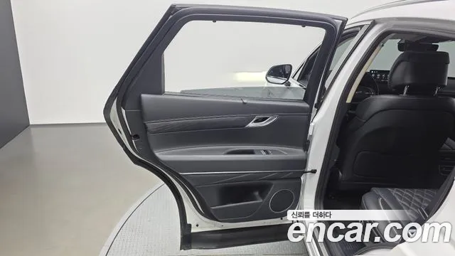 Genesis GV80 2.5T Бензин AWD — Фото автомобиля 20