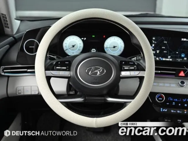 Hyundai AVANTE Avante (CN7) — Фото автомобиля 13
