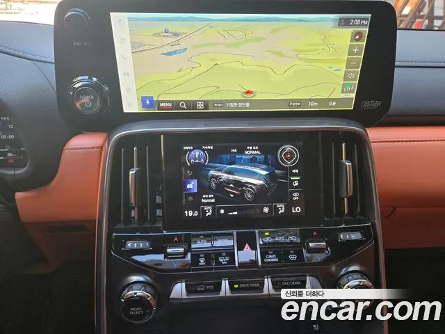Lexus LX — Фото автомобиля 9