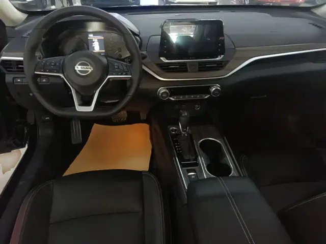 Nissan Teana — Фото автомобиля 9