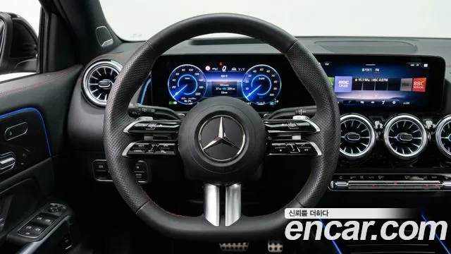 Mercedes-Benz EQB — Фото автомобиля 11
