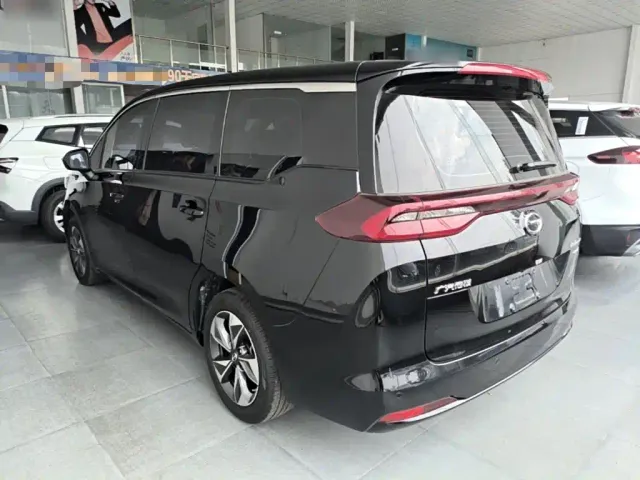GAC Trumpchi M6 — Фото автомобиля 4